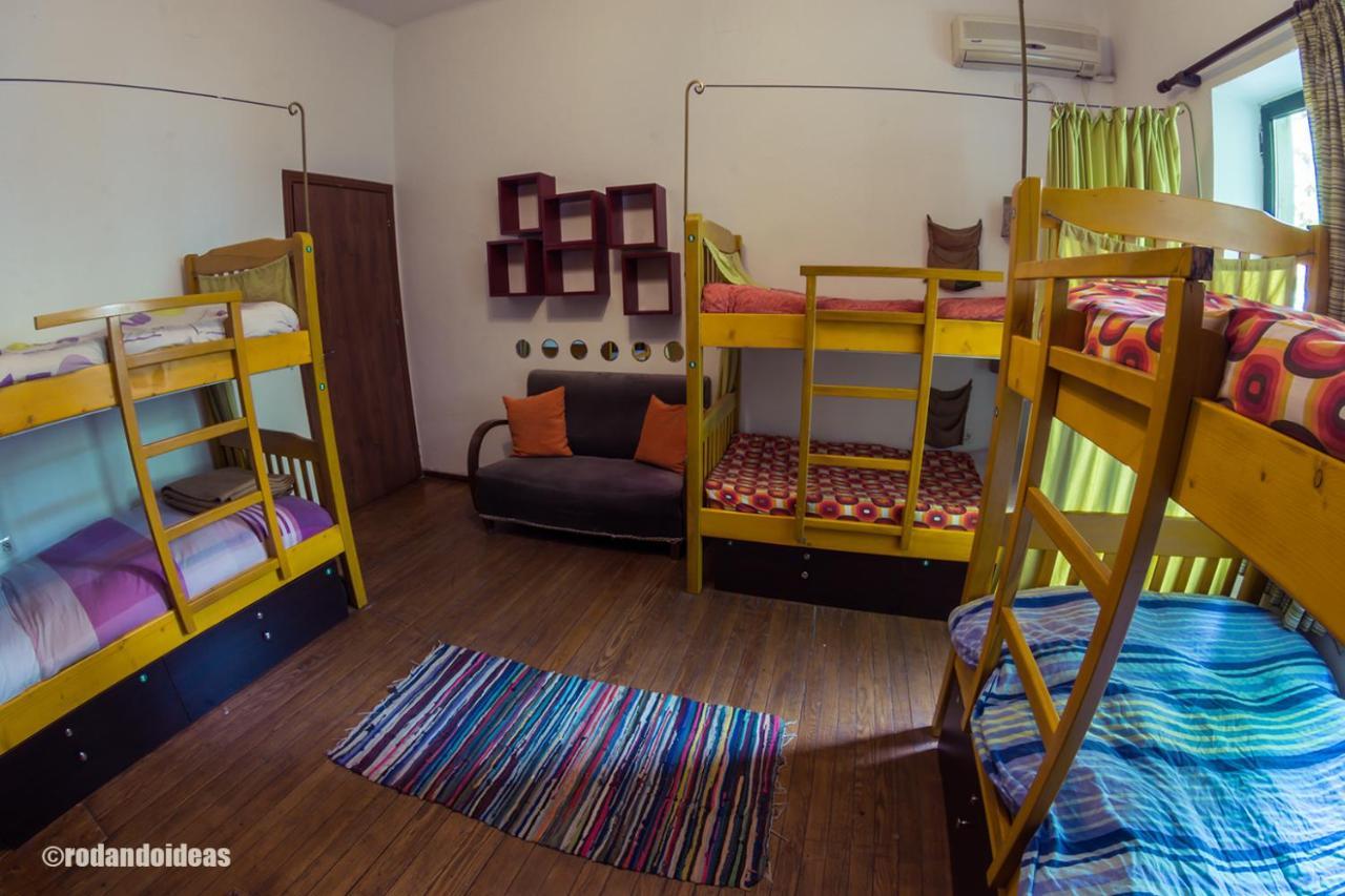 Trip'N'Hostel Тирана Екстер'єр фото
