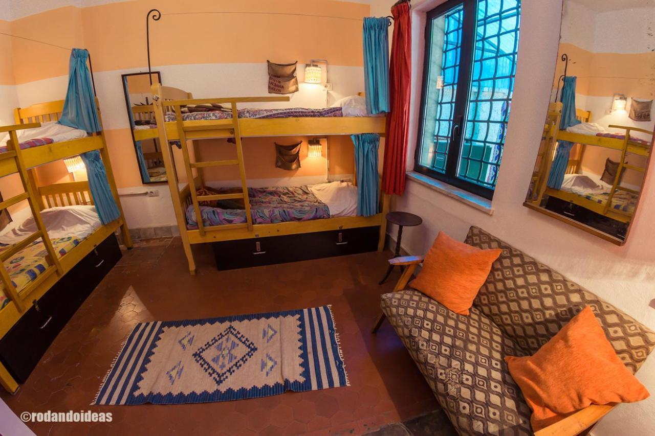 Trip'N'Hostel Тирана Екстер'єр фото